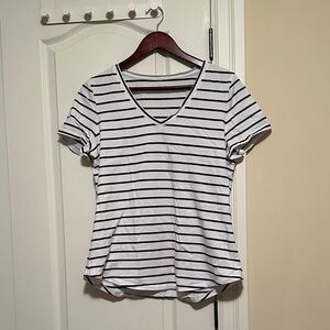 Banana Republic White and Black Striped V-Neck Short Sleeve Tee